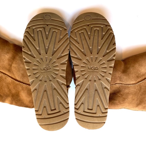 UGG Bailey Button Over The Knee Tall Chestnut Shearling Boots SIZE 10 Uggs! - Picture 3 of 6